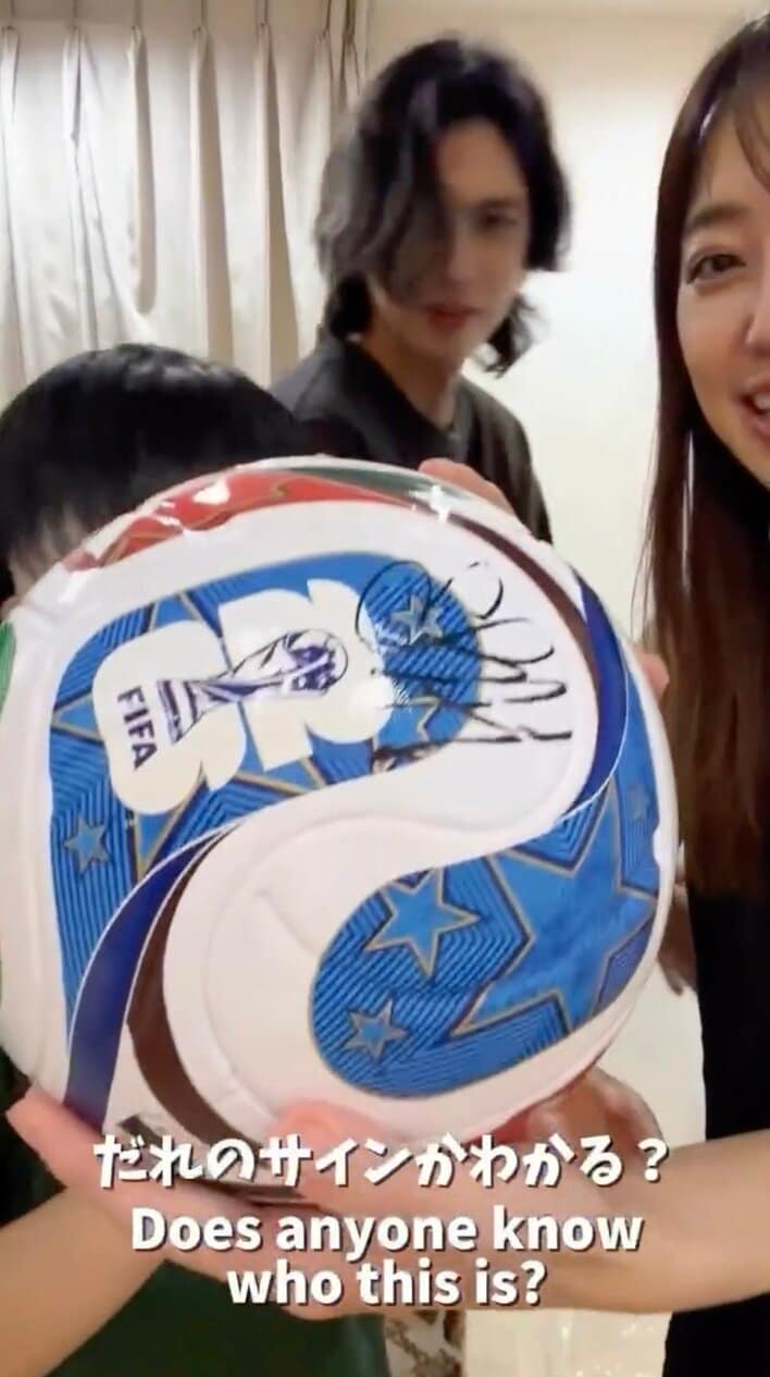 【直筆サイン・希少品】小春 袴姿 直筆サイン入り 額装 アレク W杯超スター選手の直筆サイン入りボールを神引き！長男の念願