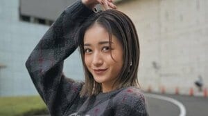 みちょぱ ミニスカ×ロングブーツで抜群のスタイルを披露！クリスマスは自宅で…美脚際立つ冬のモノトーンコーデに称賛の声「たまらん♡」「素敵ですね」