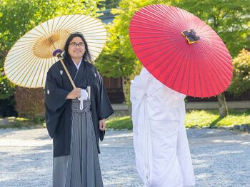 ロッチ中岡(46)が結婚を発表　交際期間13年妻との2ショット写真を公開【コメント全文】お相手は「お酒とサウナが好きなキレイ好き」