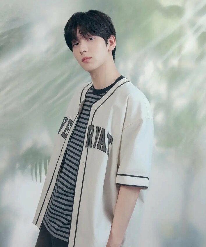TOMORROW X TOGETHER・SOOBIN 清涼感あふれる着こなし披露