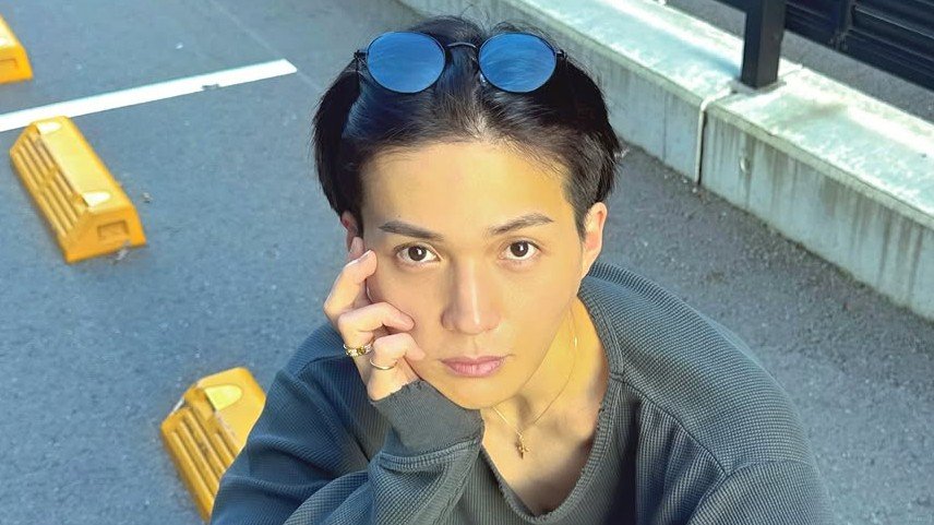 八木勇征 “びっくり”全身ショットに「足何メートルですか」と反響