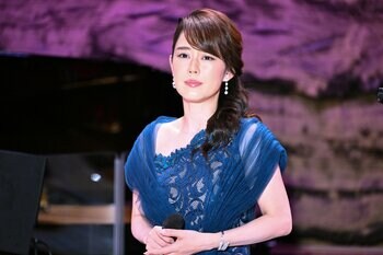 デビュー20周年の丘みどりが、クリスマスにホテルニューオータニ幕張に初登場！