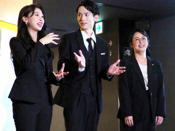 佐藤仁美は日向坂46・富田鈴花の“お母さん”ゆで卵＆から揚げで共演者を景気づけ