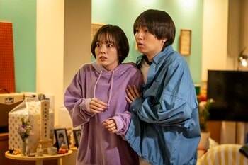 事件の真相が明らかに！ミックス中の幹太（伊野尾慧）となつめ（伊原六花）の前に夫婦を殺した真犯人が現れて…『パラレル夫婦』第6話