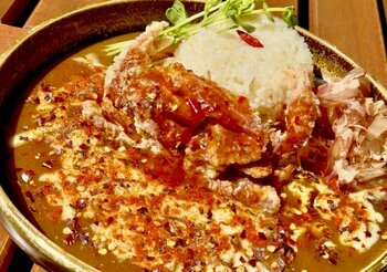 猛暑で落ちる食欲に挑む！出汁カレー専門店が、夏限定「無限替え飯」を開始