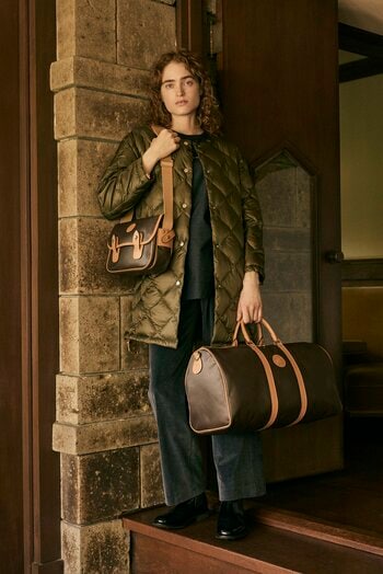 「A CLASSIC IS FOREVER」の体現　ハンティングワールドがバチュー以前のアイコン「LEATHER LUX」を軽量化して現代に復刻