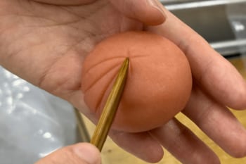 【７日間限定】京都最古の花街・上七軒に暖簾を掲げる「老松」の職人が目の前で仕立てる至高の生菓子　Ryokan 尾道西山にて「秋の特別有職菓子実演サロン」を開催