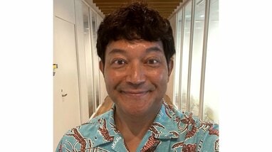 山口智充 憧れの“白髪リーゼント”姿を披露！黒髪とのギャップ際立つ