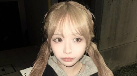 16歳で出産 2児の母・重川茉弥 娘の6歳誕生日を家族でお祝い！「来年は小学生のママ！？」3歳長男も交えたディズニー満喫ショットに反響