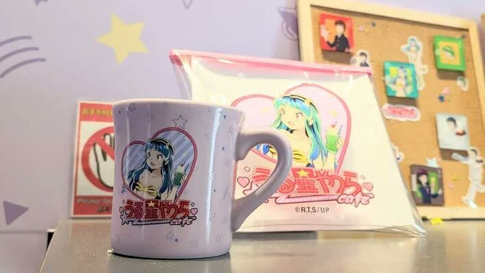 あたる＆ラムたちに囲まれてソワソワしちゃう！「うる星やつらカフェ