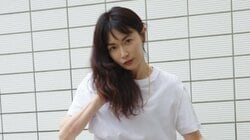 長谷川京子 へそ出しカジュアルコーデ公開！引き締まったお腹＆“ビーナスライン”くっきりの美背中に「超リスペクト」「素敵すぎ」
