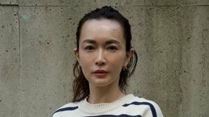 長谷川京子 美脚見せショートパンツの上品コーデ披露！洗練されたアイテムをまとったおしゃれなショット連発で「綺麗すぎて目眩が」