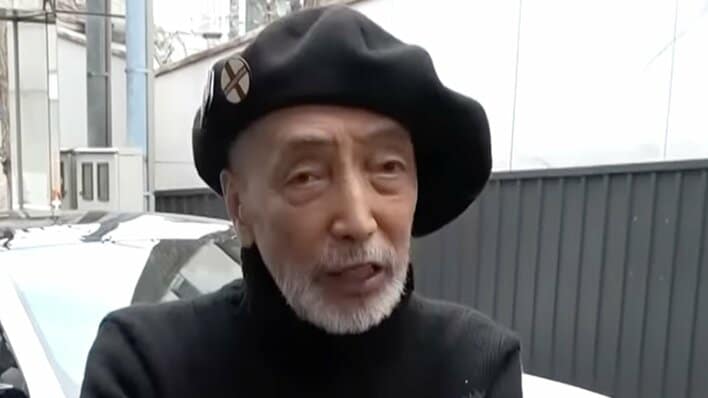 まるで“デロリアン”な近未来的外車にウキウキ！テリー伊藤 超開放的なサンルーフや自動リクライニング機能など最新技術に一同驚き！