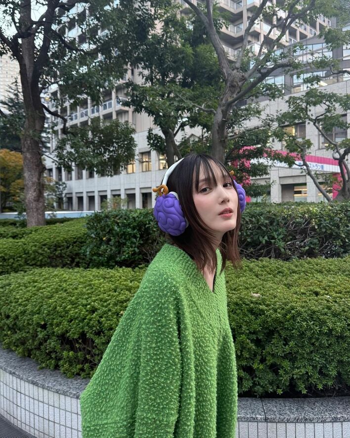 本田翼 太ももチラ見せの“悪魔の実コーデ”にファン悶絶「なんでも