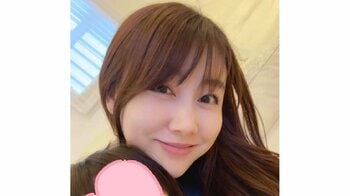 安めぐみ 自宅で10歳長女&2歳次女と"赤鬼姿”に！節分の愛らしいショットに「かわいい鬼さんですね」「楽しそう」