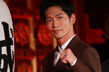 松下洸平 岡田准一からの再三のイジリに「ちょっと脱いでいいですか？」