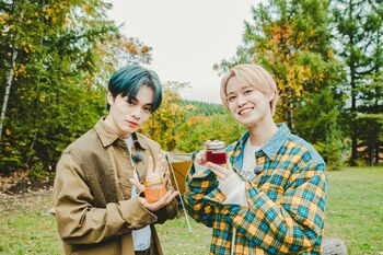 JO1の白岩瑠姫と鶴房汐恩が『タカアンドトシの今夜、宿ナシ二人旅』に出演し花火文字に挑戦