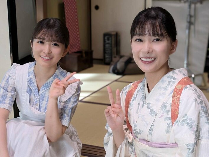 【実際の投稿】Xに投稿された別カットも！芳根京子＆小川彩（乃木坂46）のオフショットとメイキング動画を見る