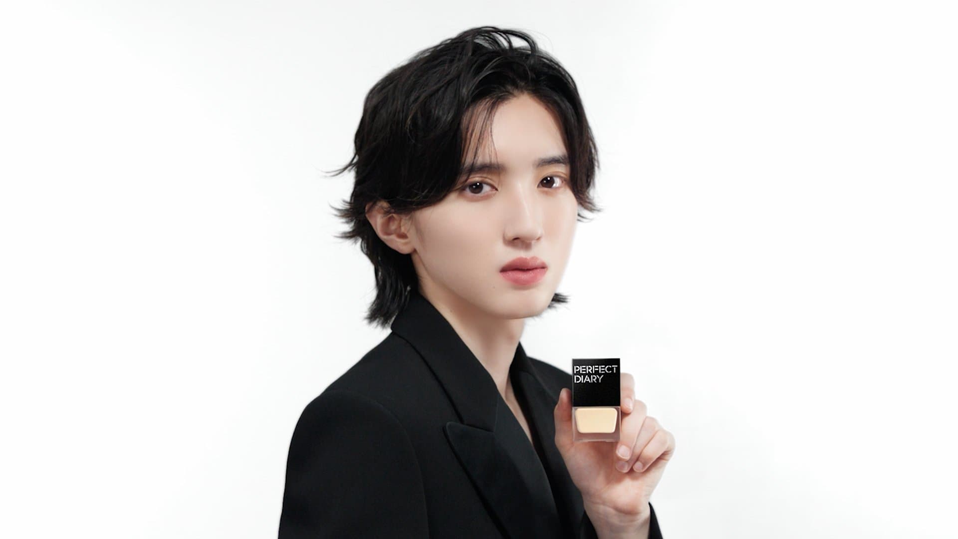 なにわ男子・道枝駿佑が“全方位の美”を圧倒的ビジュアルで表現