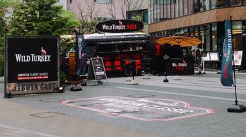 『ワイルドターキー バーボン 101』の日本本格上陸に合わせた屋外＆屋内イベント「WILD TURKEY AMERICAN CLASSIC MARKET」開催！