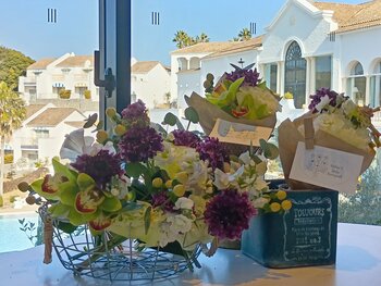 【都リゾート 志摩 ベイサイドテラス】館内を彩ってきた花を、ゲストの時間へと引き継ぐ新たな取り組みを開始