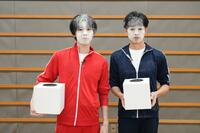 萩原利久「やり残したことはないと思います」初の冠番組で体を張り続けて2年半、最後を飾るゲームで小島よしおと顔面粉まみれに！