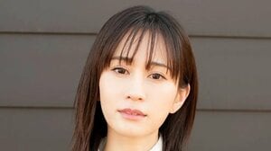 前田敦子センター『フライングゲット』に大歓声！純白衣装から紺色衣装に早替えで柏木由紀・指原莉乃らと夢の競演　AKB48 20周年記念コンサート最終日