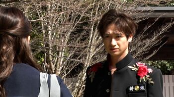 宮田俊哉 特注の刺しゅう入り特攻服姿でピュアなヤンキー物語を演出！