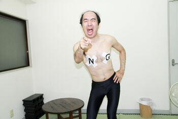 江頭2:50が渋谷で物申す！若者に新型コロナウイルスの感染防止を訴える