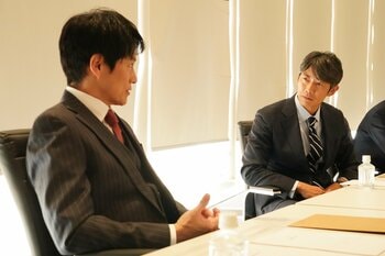 ビデオ店の店主は“親切な兄ちゃん”ではなく前科者だった！雄太（反町隆史）の頭にはある記憶がよみがえる『ラムネモンキー』第5話予告