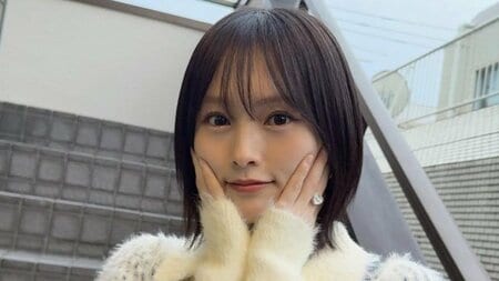 「惚れてまうやろ」山本彩 お腹チラ見せコーデを披露！美スタイル際立つ姿でうるっとした瞳で見つめる様子に「すごく似合ってます」とファンもん絶