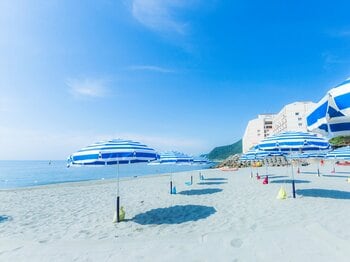 アオアヲ35th【3食＆5大特典付】アーリーサマー宿泊プラン発売！ 6/20ビーチ＆プールOPEN♪ 7/1～ナイトプールも☆