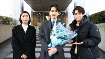 『SUPER RICH』町田啓太がクランクアップ！「本当に温厚なチームで、僕自身も救われましたし楽しかった」