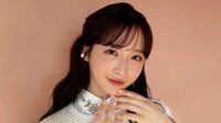 AKB48小栗有以 座り姿で魅せるミニスカ脚線美に「美脚！脚長っ」圧巻のスタイルで着こなす春コーデにドキッ！「今年はミニスカを沢山」