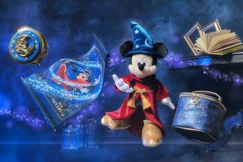 「か、かわいすぎん！？」ディズニー “魔法使いの弟子”ミッキーの特別感あふれる新グッズが登場『ファンタジア／2000』公開25周年記念