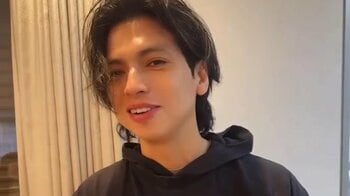 子供に手作りのお弁当 アレク(42)彩りかわいい“スパムおにぎり”動画を公開 「手間がかかっていて本当に綺麗」