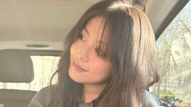今田美桜 レースの膝上ミニ丈ドレスでパリを満喫！クールな姿からオフ