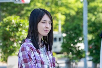 ＜試写室＞先を読ませず、騙しつつ…だけど最後その“不安定”が解放されると、本当の百合亜が現れる