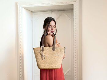 BONAVENTURA（ボナベンチュラ）がブランド初のラフィア素材のバッグ「Oasi Raffia Collection（オアジ ラフィア コレクション）」を2026年6月18日（木）に発売。