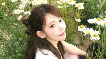 「まじでプリンセス」LE SSERAFIM・SAKURA 赤髪にイメチェン！透明感溢れるビジュアルにファン感涙！「頭抱える」「優勝です」