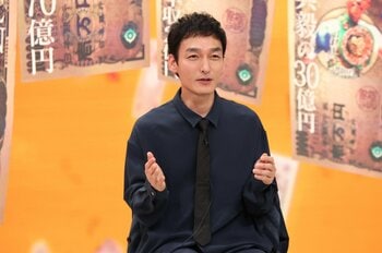 草彅剛「当時はなかなか話しかけられなかった」憧れの先輩・大沢樹生との貴重な思い出も…栄光から一転、大金を失った人々のお金の行方と現在