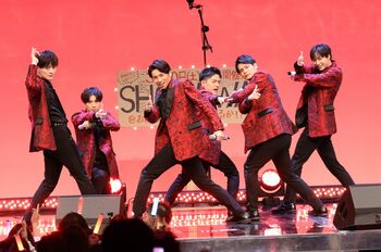 SHOW-WAライブレポート完全版「イベントでファン1000人集められるか！？」に2000人超が殺到！「出会ってくれてありがとう」と涙のパフォーマンス