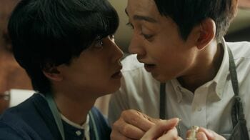 一条（近藤頌利）と真尋（ゆうたろう）が思わずキスしてしまいそうな距離に！