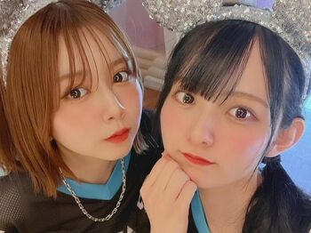 水野舞菜＆高梨優佳 ディズニーでのおそろユニフォームコーデ披露！仲良し2ショットに「可愛さ増し増しで最高！！」の声