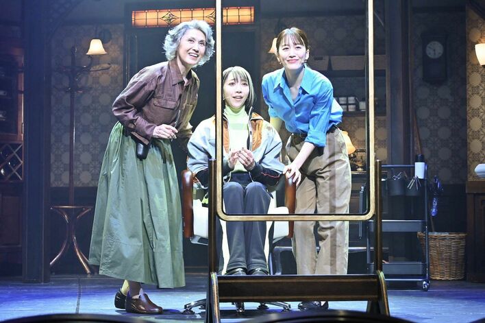 「砂に水がしみ渡るよう」美弥るりか＆花乃まりあ＆剣幸 演出家から絶賛