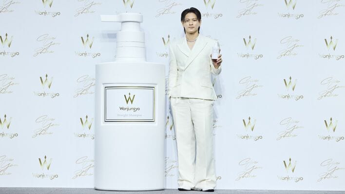 平野紫耀「全部信じてしまうので、ドッキリにはかけないで」純白の