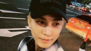 岩田剛典 韓国での“1人プリ”公開で「かわいいがすぎる」とファン大歓喜！笑顔のどアップ姿やクールな姿など貴重な1枚に「欲しい！」と反響