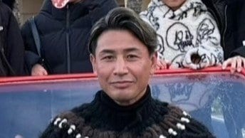 「これは目立つ！」魔裟斗 妻・矢沢心の誕生日祝いでディズニーを満喫！シンデレラ城を背にぎゅっと体を寄せ合った幸せあふれるショットに「理想の家族」