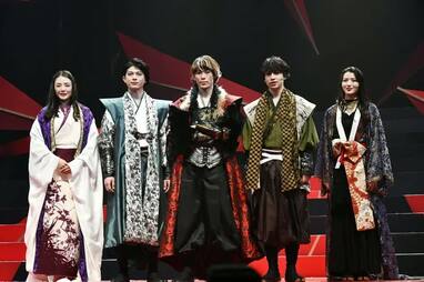 ガーネットオペラ パンフレット.ガーネットオペラ.越岡裕貴.横原悠毅 西田大輔の原作・脚本・演出、「ふぉ〜ゆ〜」の越岡裕貴主演