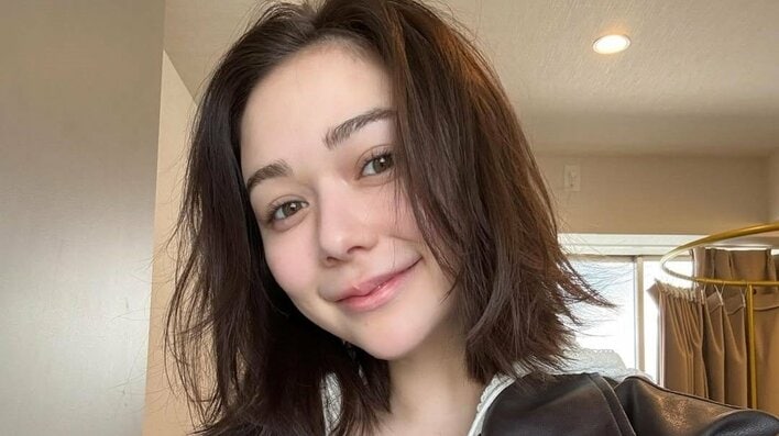 村重杏奈 3姉妹＆母との仲睦まじい家族ショット披露！妹20歳の誕生日を祝福する様子に「仲のいい家族でホッコリ」